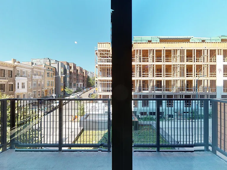 Capitol View on 14th — Photo 93