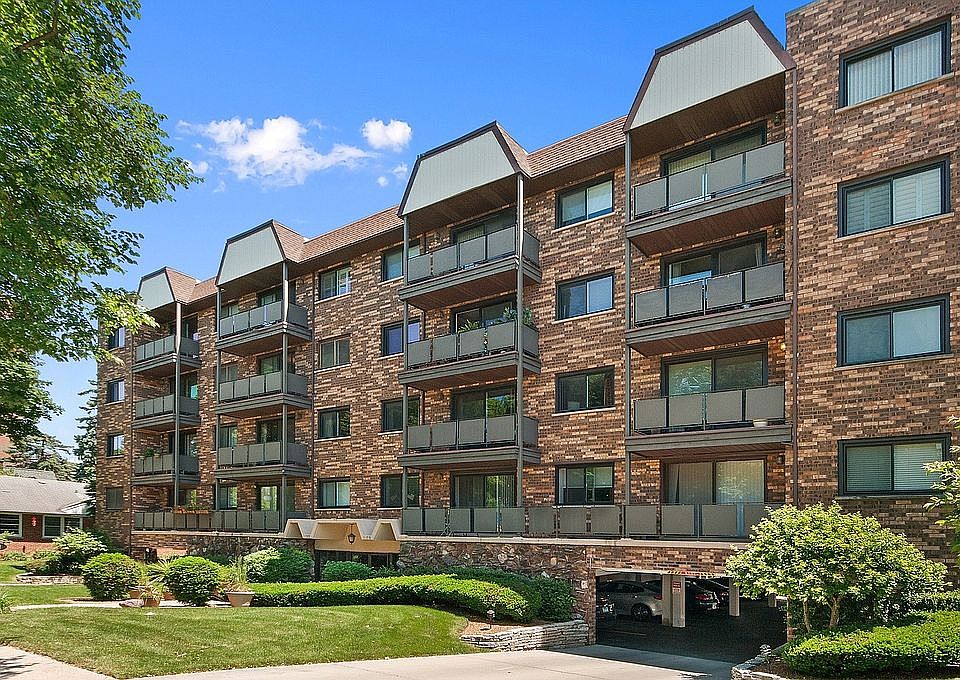 1st image of 121 S Vail Ave APT 305