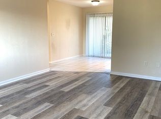 615 SE Van Loon Ter, Cape Coral, FL 33990