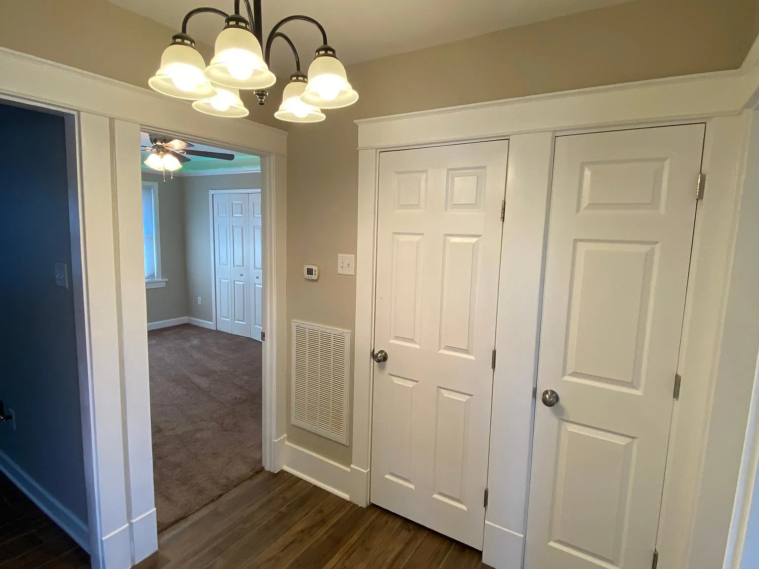 2 bed, 2201 sqft, $1,100 — Photo 4