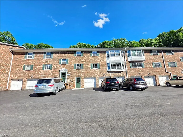6960 Carriage Hill Dr #102 — Photo 26