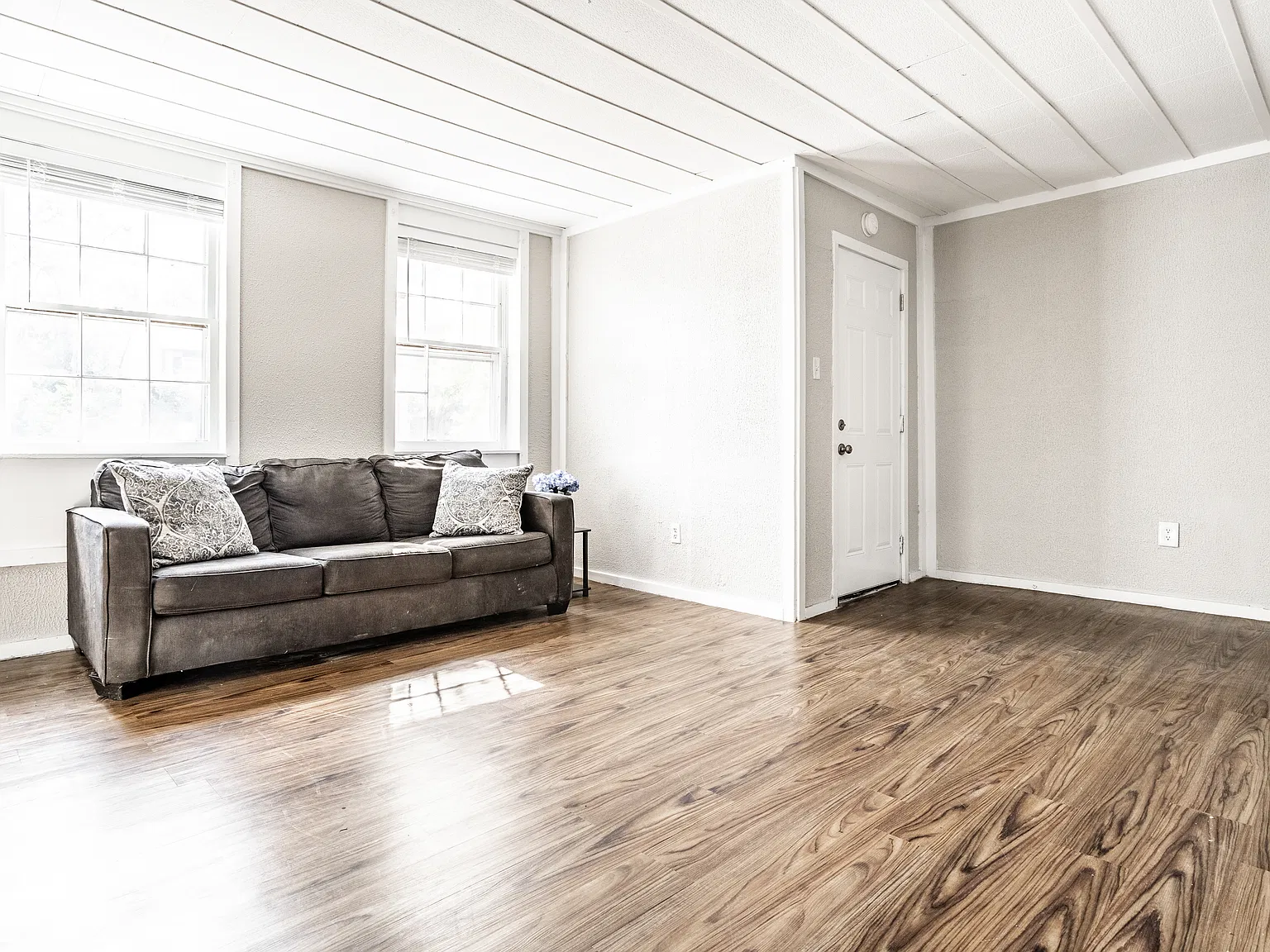 1 bed, 1.0 bath, 600 sqft, $1,300 — Photo 4