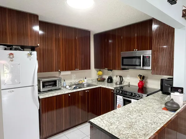 536 Shady Pine Way #A2, Greenacres, FL 33415