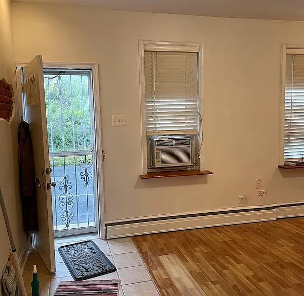 5112 James St — Photo 8