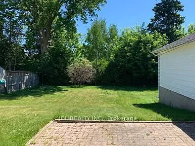 3 bed, $1,895 — Photo 3