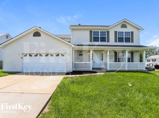 2 Red Cedar Parc Ct, O'Fallon, MO 63368