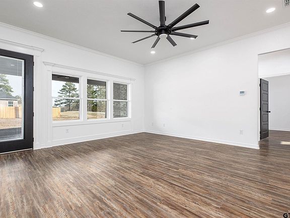2nd image of 188 Liberty Ln