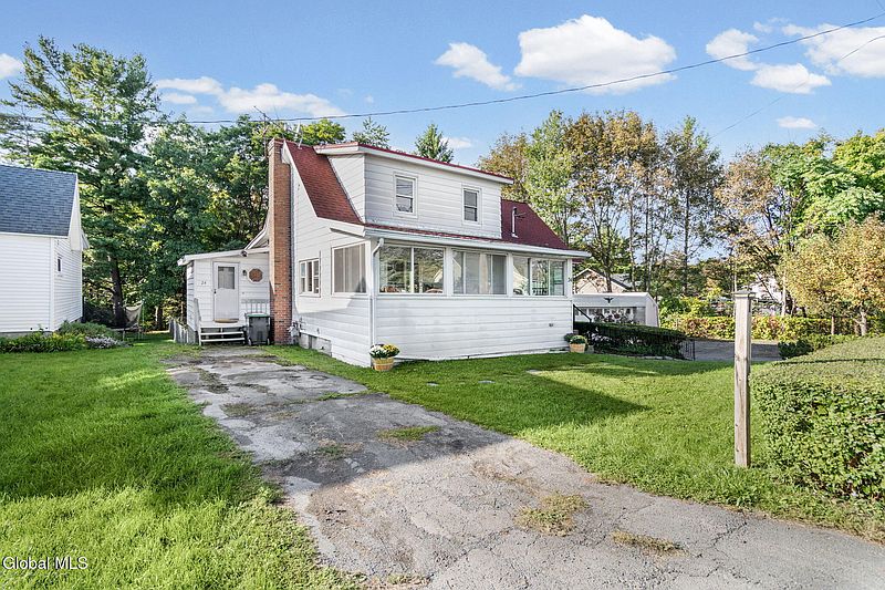 2nd image of 24 Glenwood Road