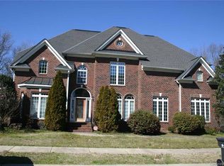 1318 Bershire Ln, Charlotte, NC 28262