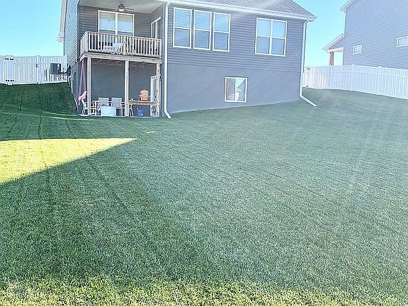 5th image of 21130 Castlerock Ln