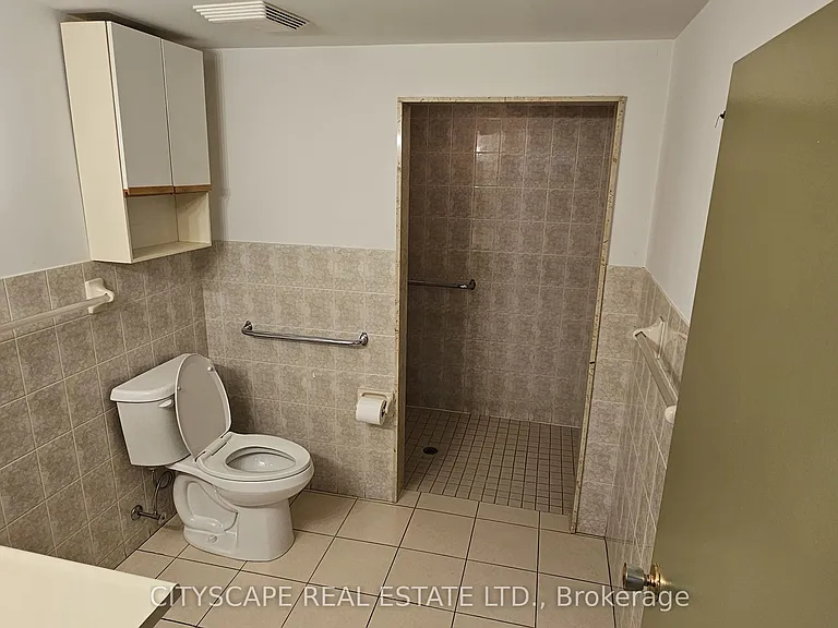 49 Algoma St #BASEMENT — Photo 10