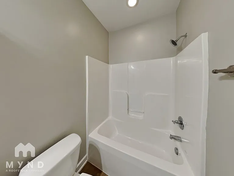 214 Balota St — Photo 20
