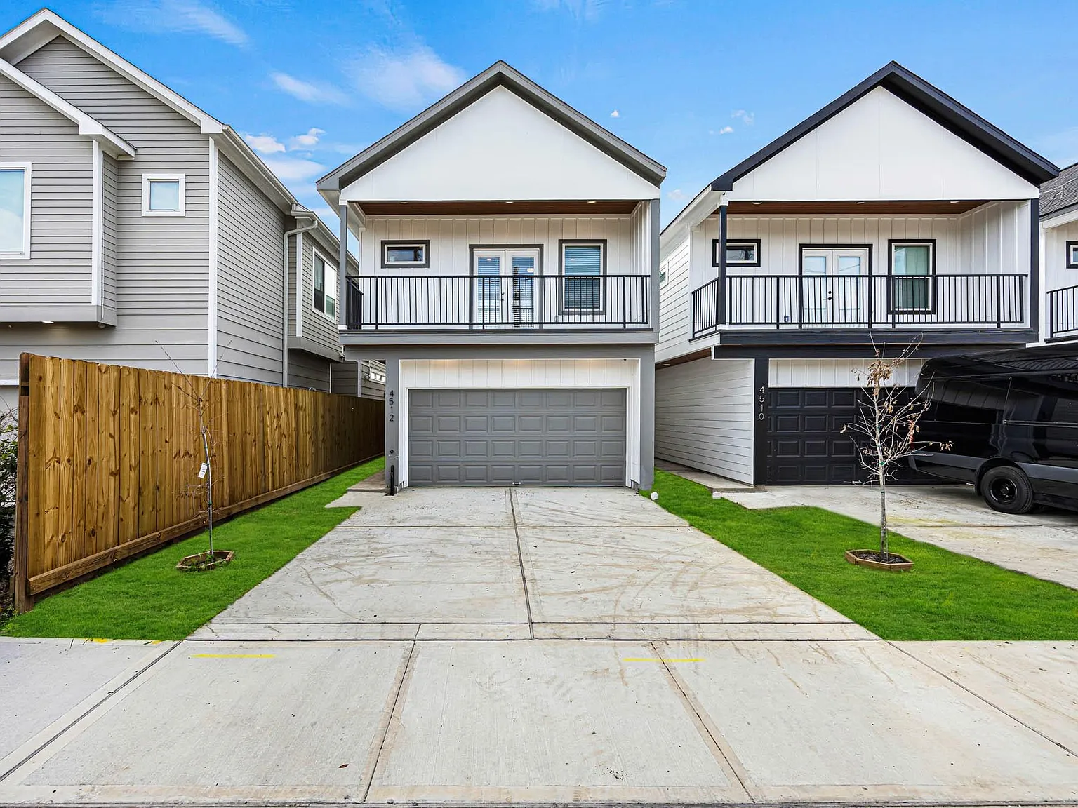 3 bed, 2.5 bath, 1610 sqft, $2,400 — Photo 1