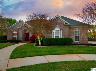 11 America Holly Cir SW, Huntsville, AL 35824