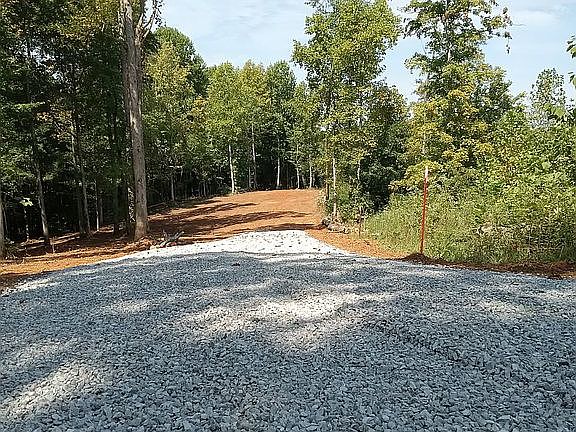 3rd image of 161 Lynn Rd