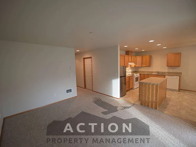 1312 Campbell Ave #4 — Photo 14