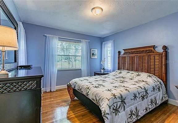 5th image of 11697 Chandler Blvd #1
