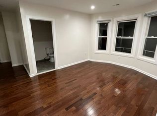 21 Foster St #2B, Meriden, CT 06451