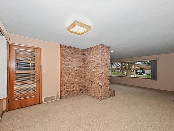 3rd image of 601 Kentucky STREET