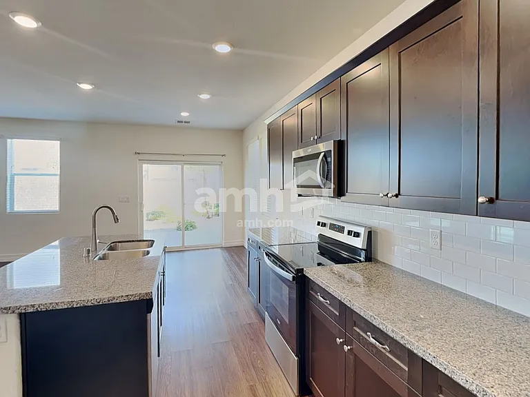 5824 Petronius St — Photo 6