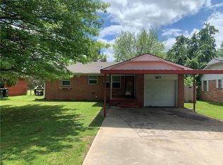 606 E Jefferson St, Tecumseh, OK 74873