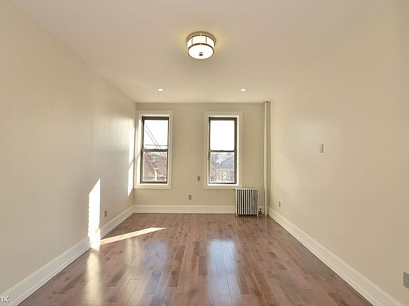 21st_Avenue_8002_3G_4_