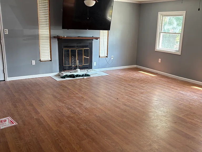 7119 Nancy Ave — Photo 5