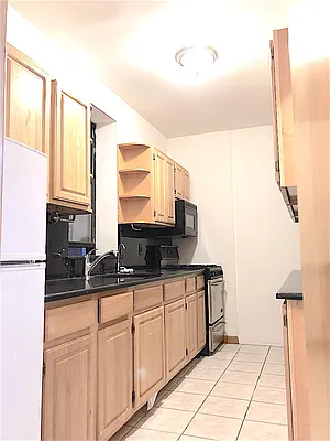 Rented by Warren T Real Estate Corp. | media 19