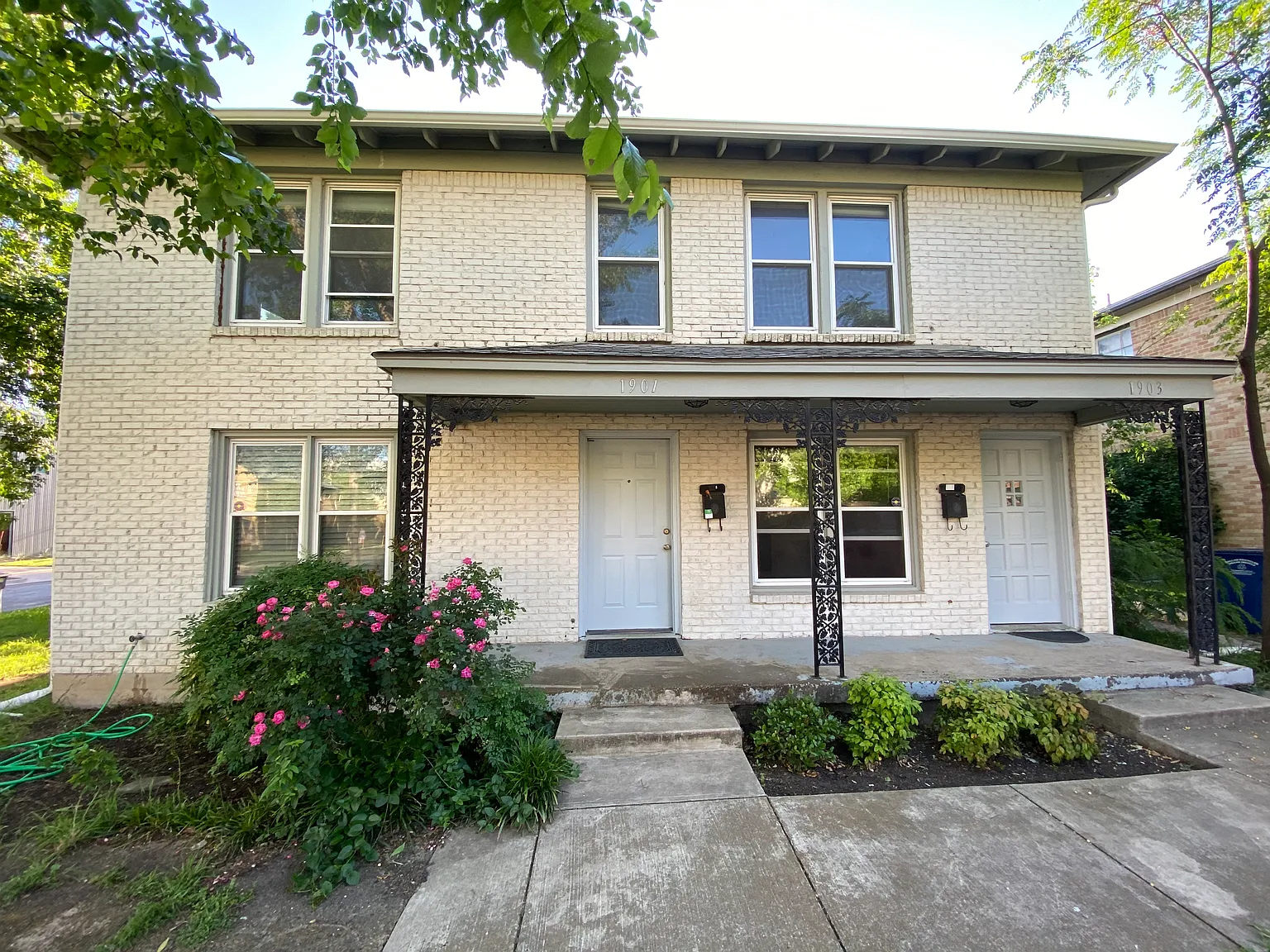 2 bed, 1100 sqft, $2,050 — Photo 1