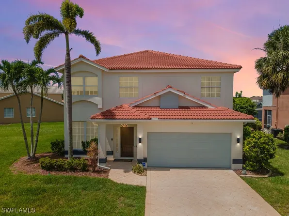 7843 Cameron Cir, Fort Myers, FL 33912