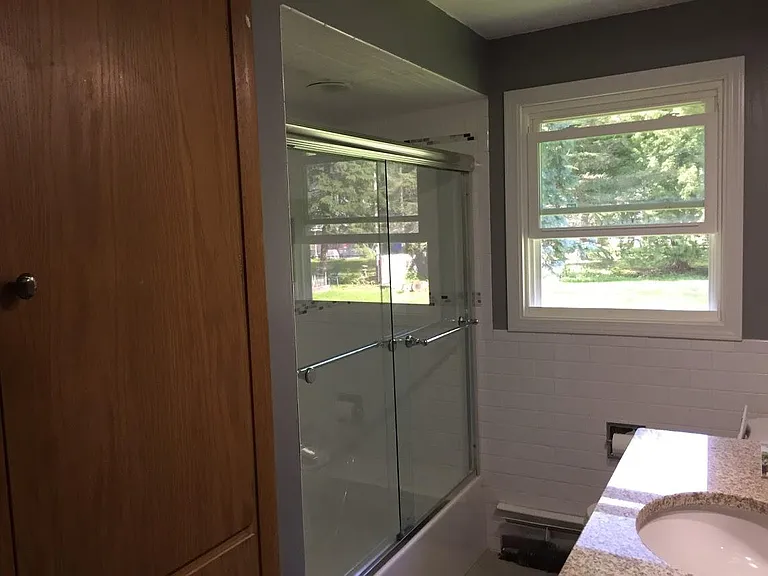 1026 W Lorain St — Photo 10