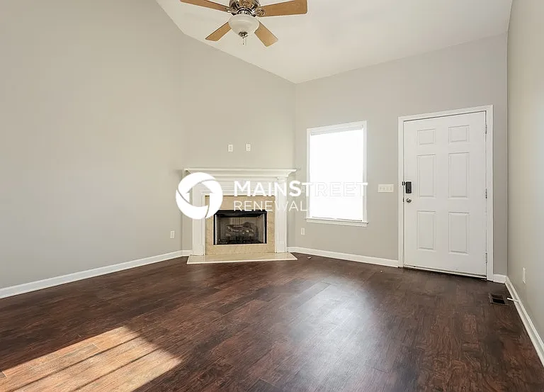 6016 Blue Hole Way — Photo 2