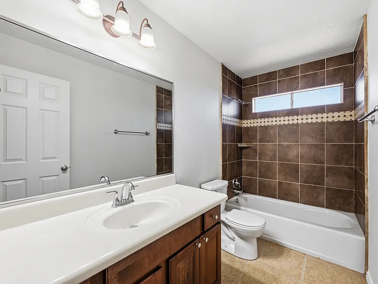 11823 N 65th Ave — Photo 20