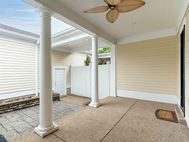 9317 Norton Commons Blvd — Photo 26