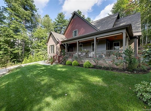 3rd image of 210 Barnrock Dr #13