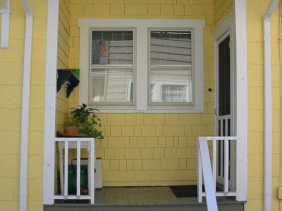 side/kitchen porch entrance