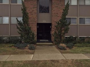10 Lakeshore Dr, Clarksville, IN 47129