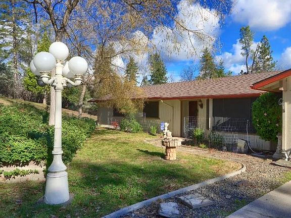 4th image of 5909 Evergreen Ln