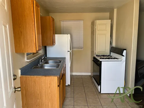 1317 1/2 Spruce St, Pueblo, CO 81004