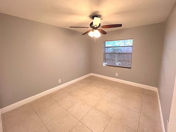 4th image of 350 Palm St #10913663