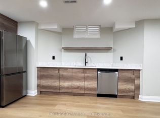 9 Delevan Ct #B1, Richmond Hill, ON L4B3W8