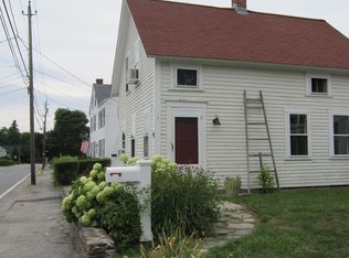 48 Vernon St, Warren, RI 02885