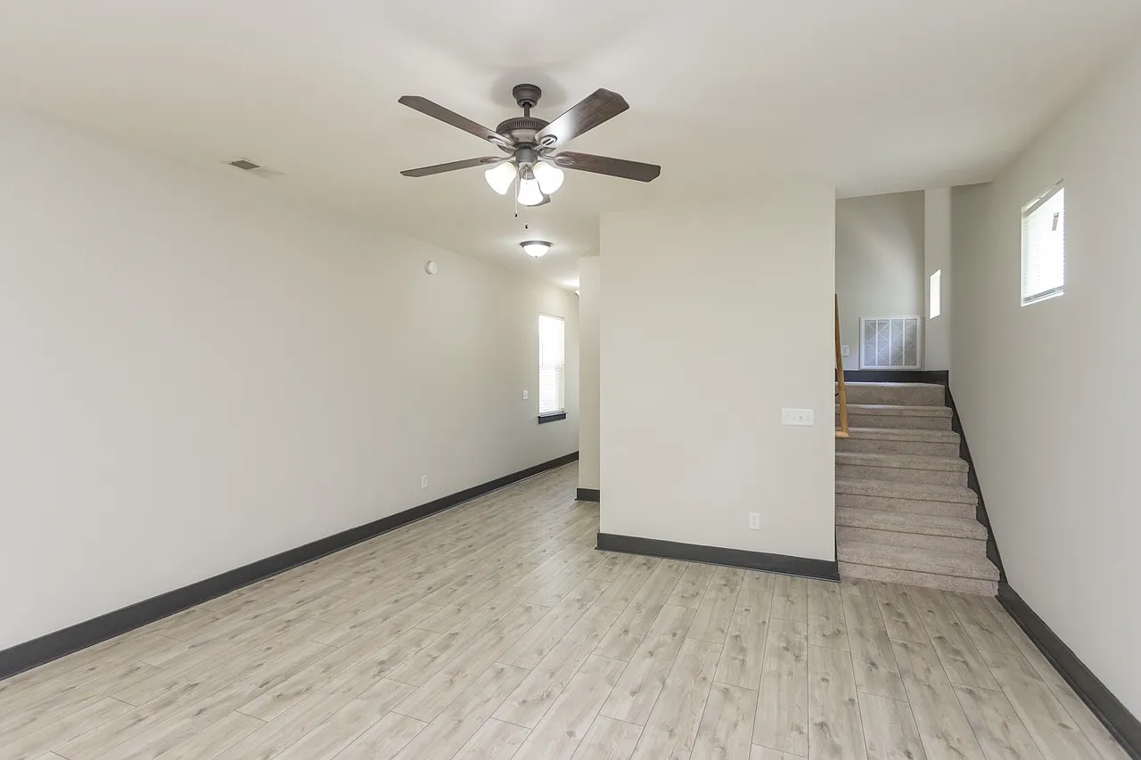 140 Shiaway Ct — Photo 1