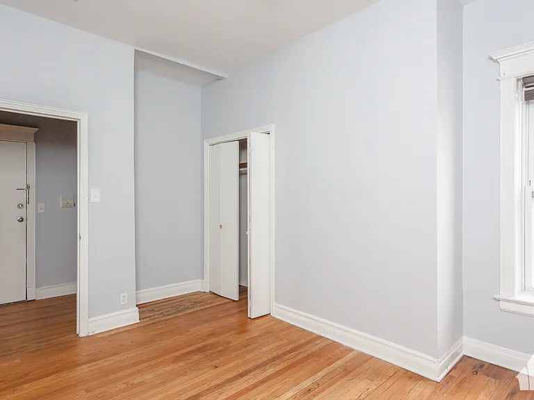 941 W Windsor Ave #3 — Photo 15