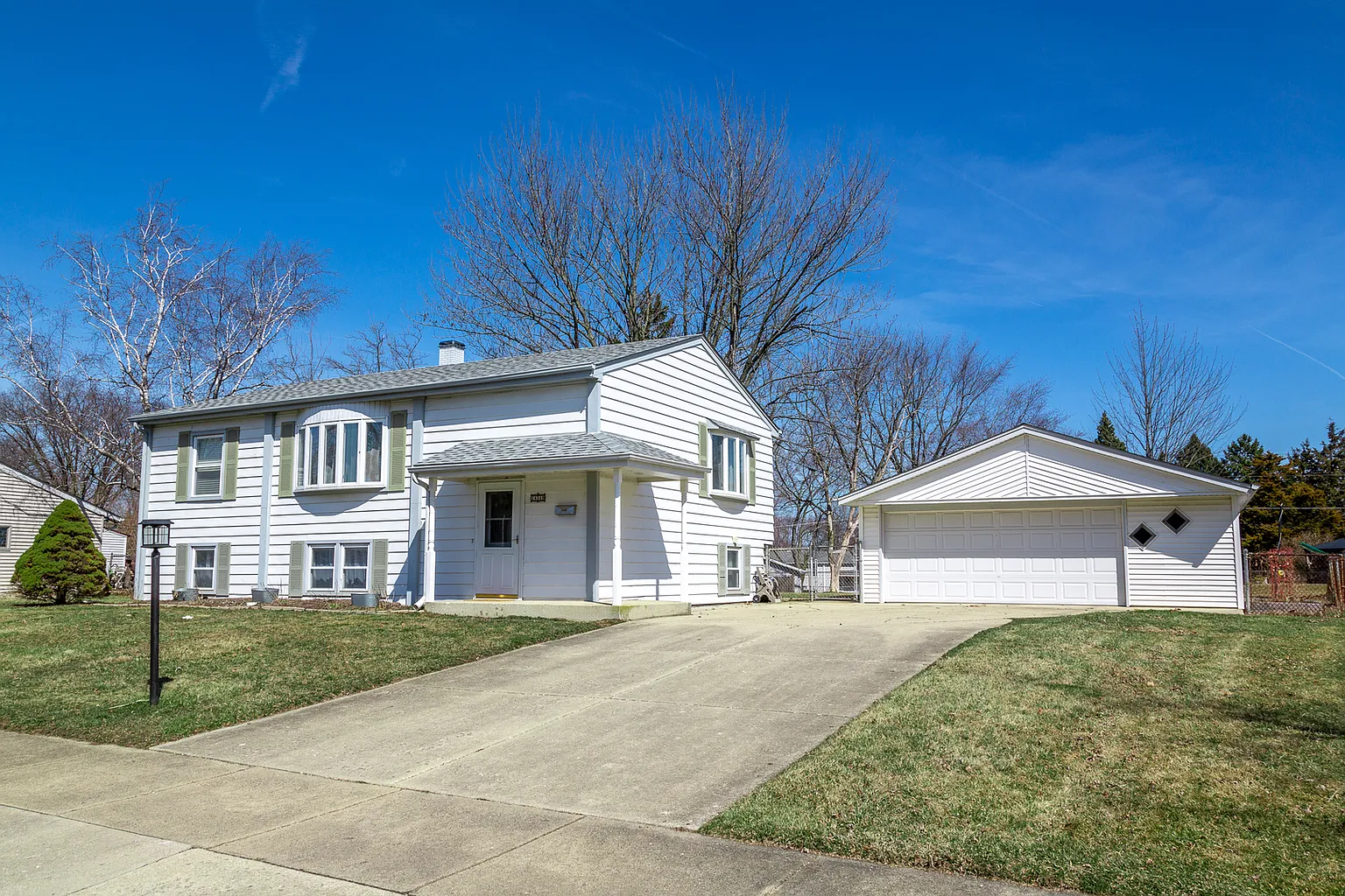 14549 Birch St photo 1