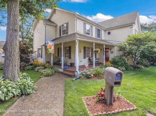 230 Overlook Dr, Neptune, NJ 07753