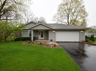 4130 S Church Dr, New Berlin, WI 53151
