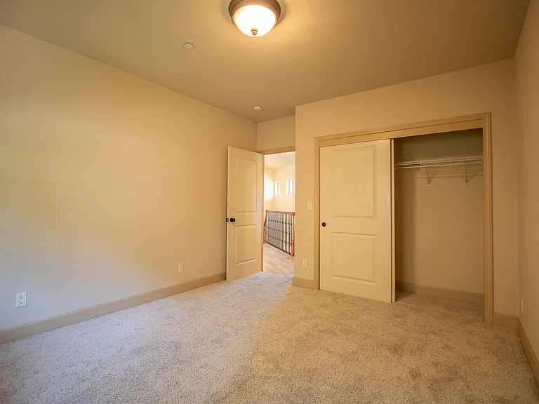 120 Misty Ct — Photo 31