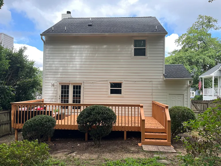 1052 Mills St — Photo 6