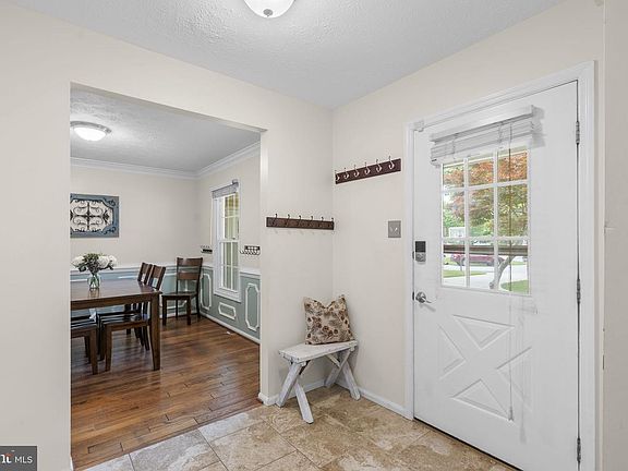 5th image of 6343 Roan Stallion Ln